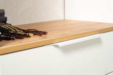 Тумба для обуви Октава 16.127, белая шагрень, дуб золотой крафт